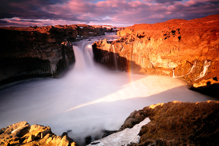 Aldeyjarfoss - večerní duha